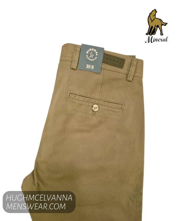 Mineral Darwin tobacco stretch cotton chino rear pocket detail with brand badge